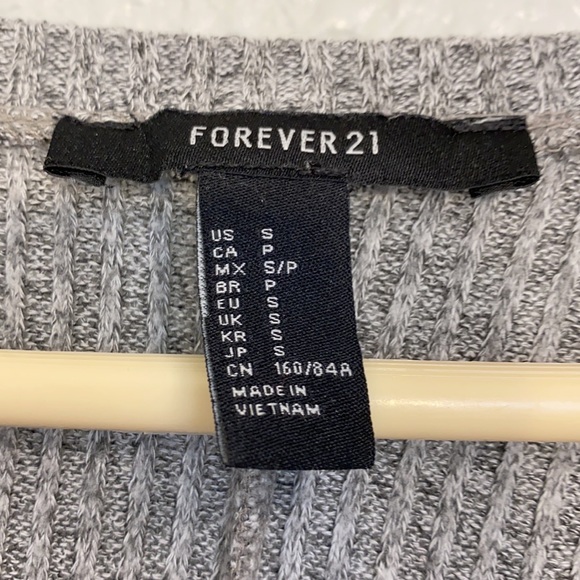 Forever 21 short sleeve shirt - Picture 3 of 3